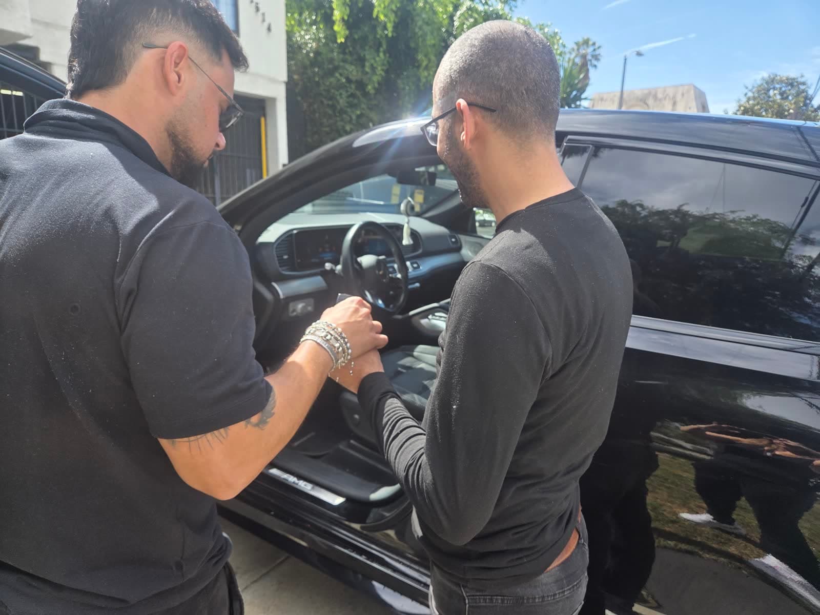 Locked Keys In Car in Los Angeles