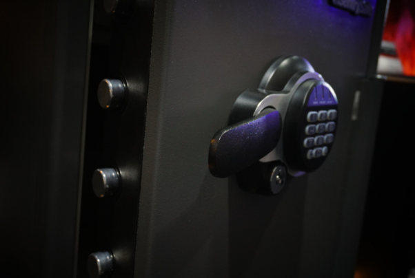 Safe Lockout Service